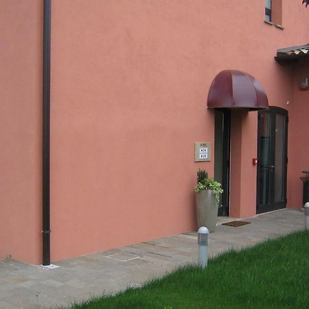Hotel Hyknusa Reggio nell'Emilia Exterior foto